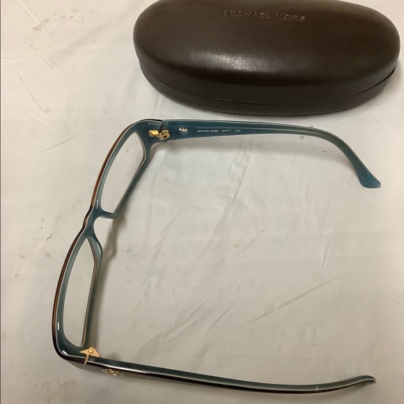Michael Kors Eyeglasses and case - Picture 2 of 7
